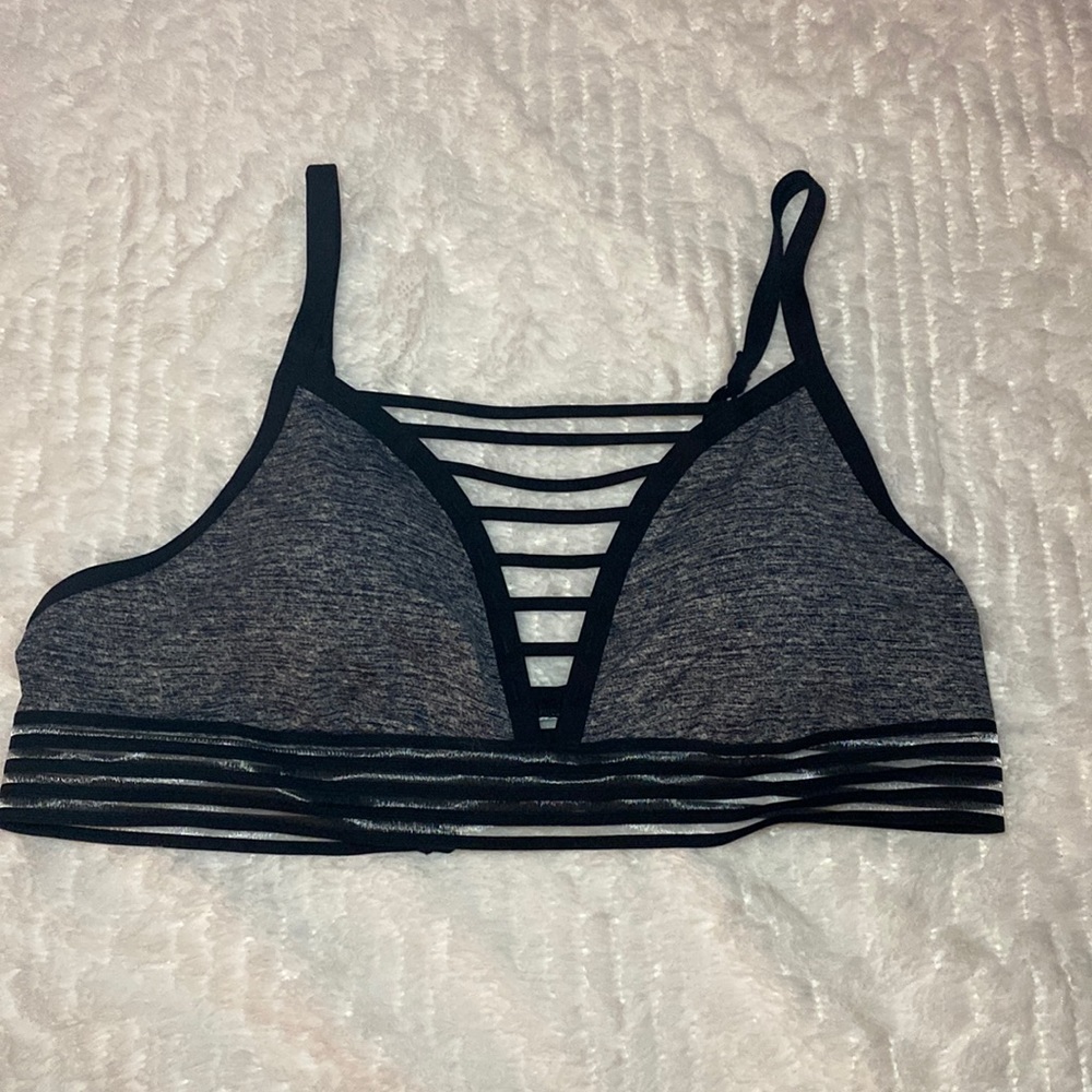 NWOT PINK Ultimate sports bra
